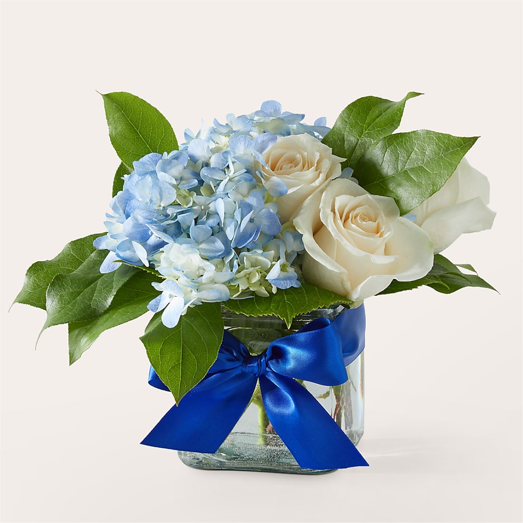 Sky Blue Delight Bouquet – Best Choice Floral And Landscape, Hortonville WI