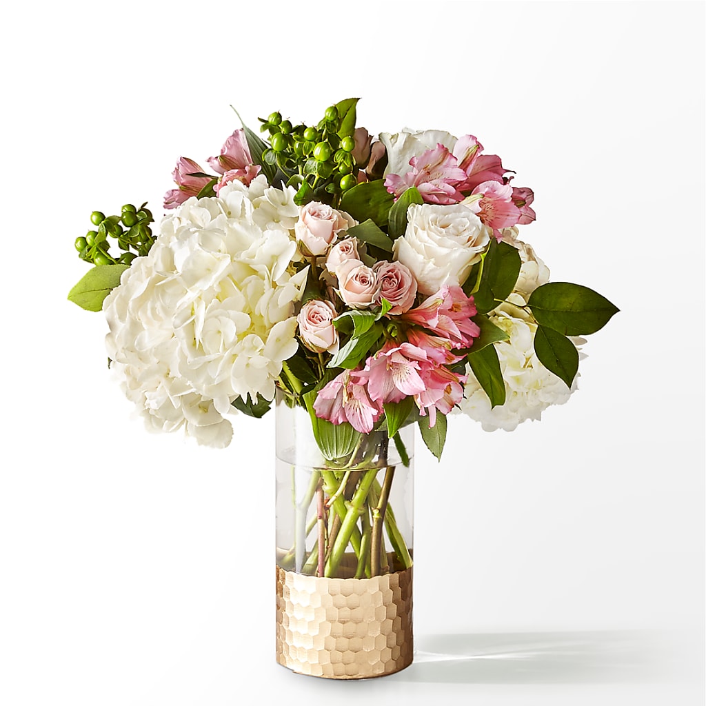 Parisian Stroll Bouquet – Best Choice Floral And Landscape, Hortonville WI