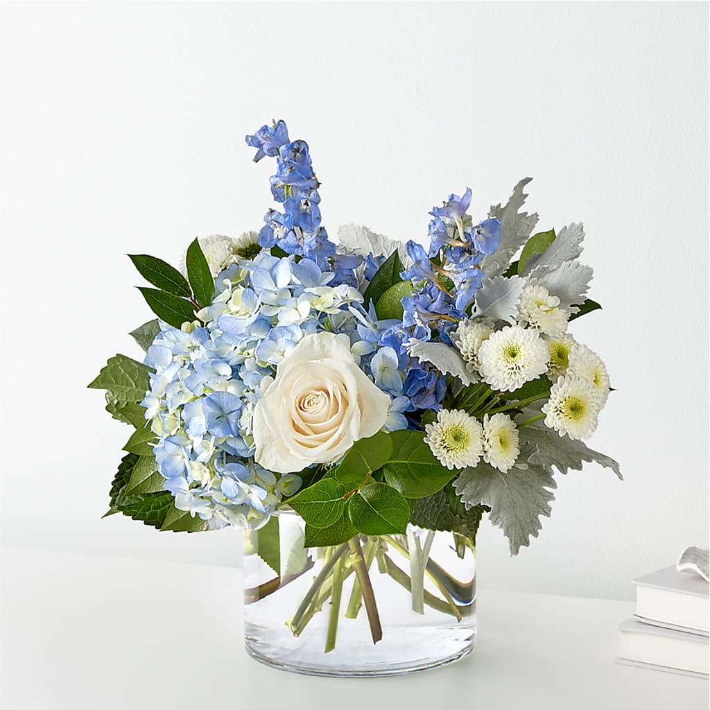 Clear Skies Bouquet – Best Choice Floral And Landscape, Hortonville WI