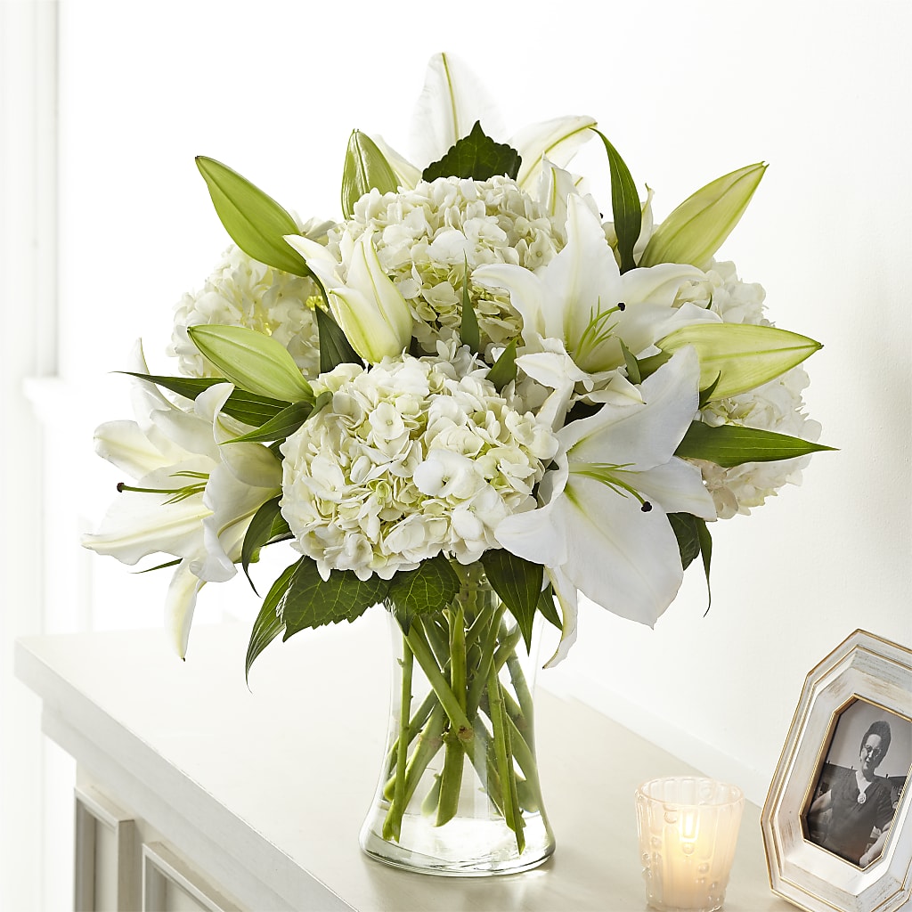 Compassionate Lily Bouquet – Best Choice Floral And Landscape, Hortonville WI