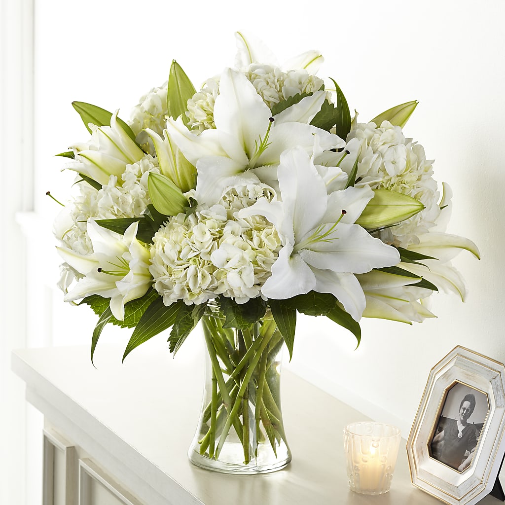 Compassionate Lily Bouquet – Best Choice Floral And Landscape, Hortonville WI