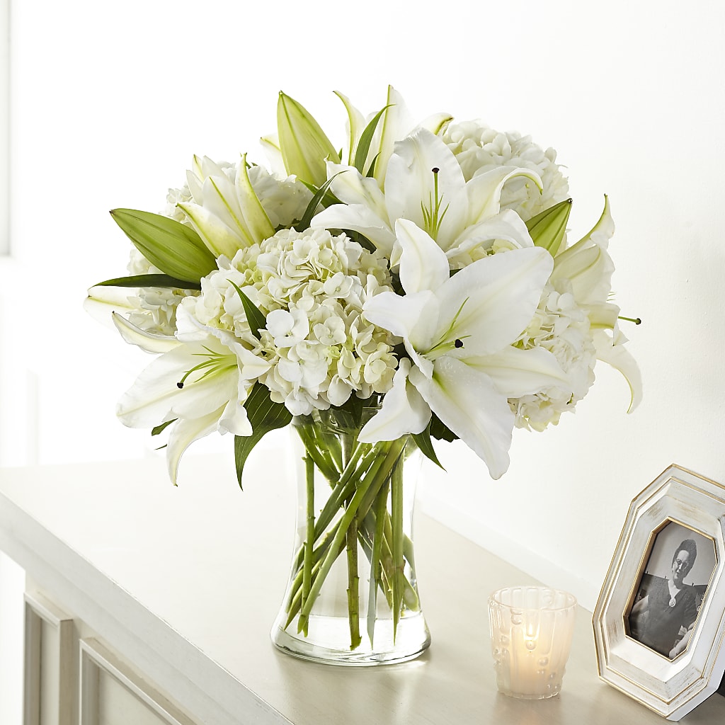 Compassionate Lily Bouquet – Best Choice Floral And Landscape, Hortonville WI