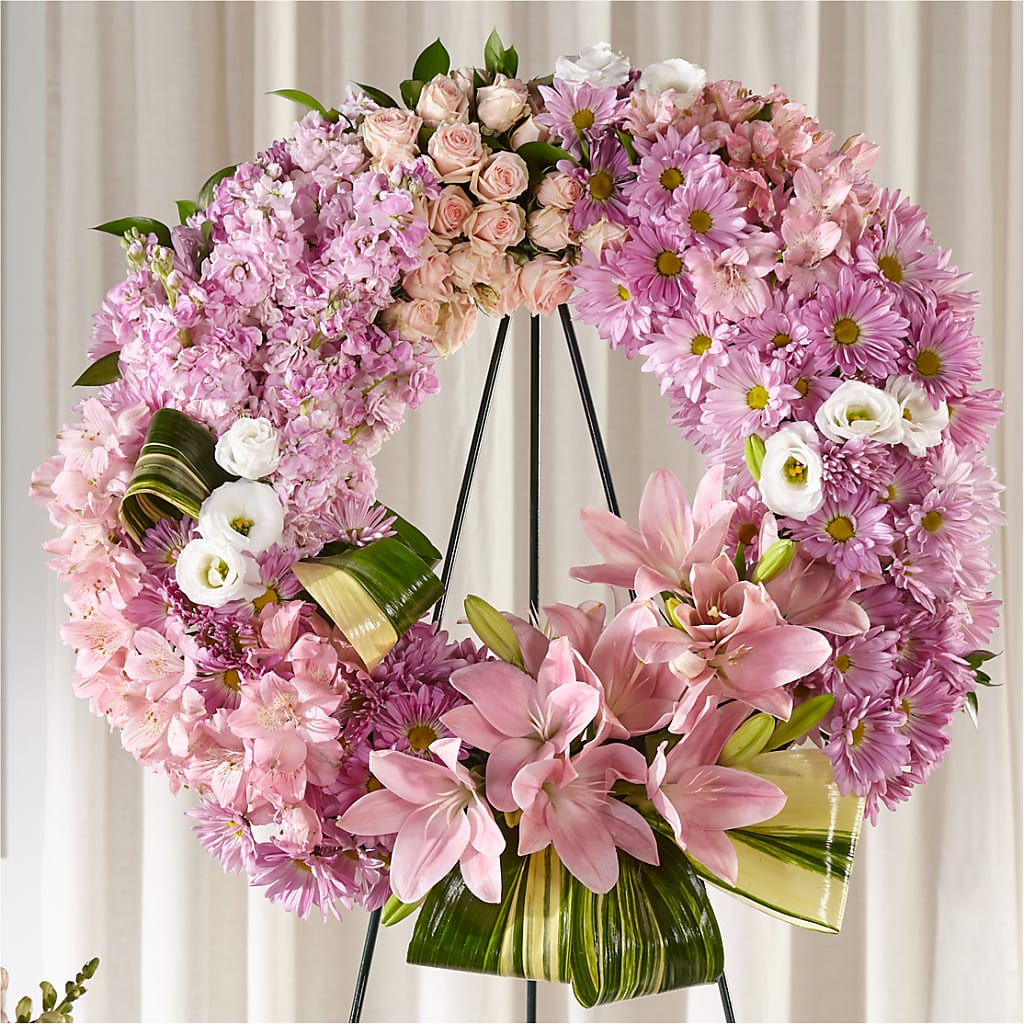 Gift of Warmth Wreath – Best Choice Floral And Landscape, Hortonville WI