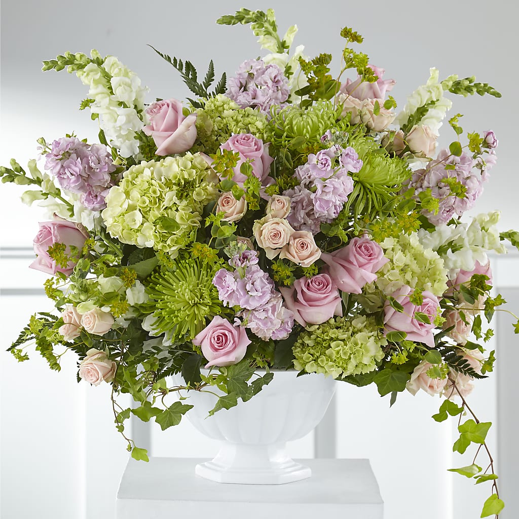 Radiant Embrace Arrangement – Best Choice Floral And Landscape, Hortonville WI