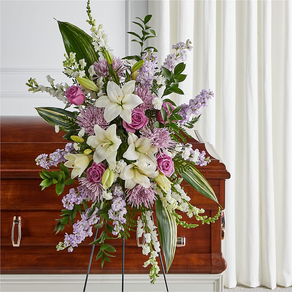 Grateful Hearts Standing Spray – Best Choice Floral And Landscape, Hortonville WI