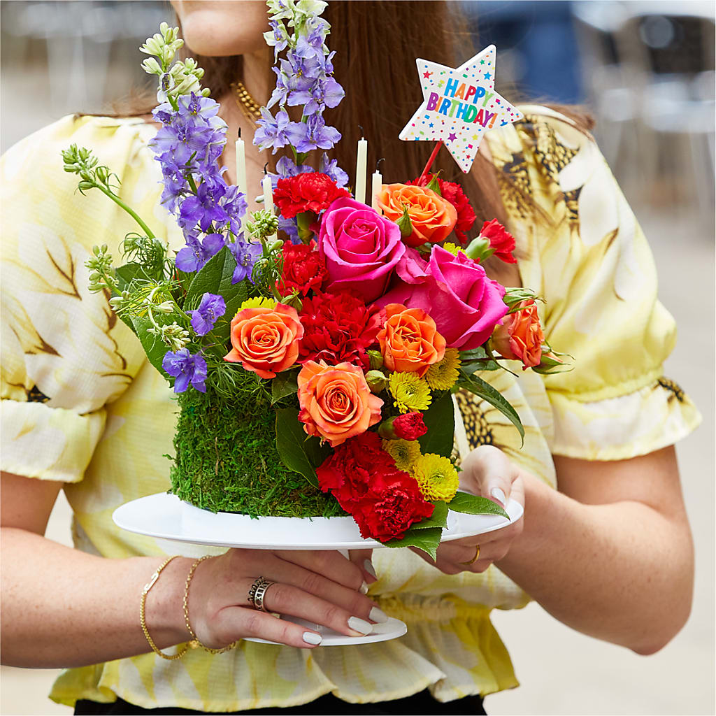 Best Year Yet Floral Cake – Best Choice Floral And Landscape, Hortonville WI