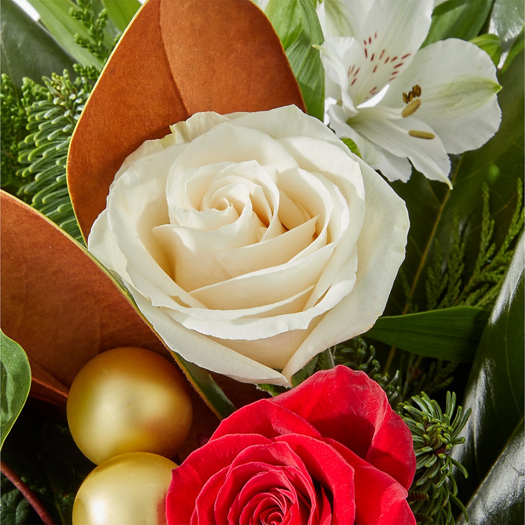 Joy & Jolly Bouquet –  Best Choice Floral And Landscape, Hortonville WI