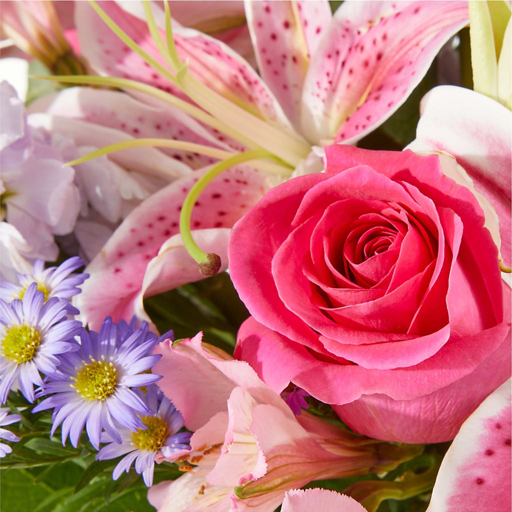 Pressing Petals Bouquet –  Best Choice Floral And Landscape, Hortonville WI
