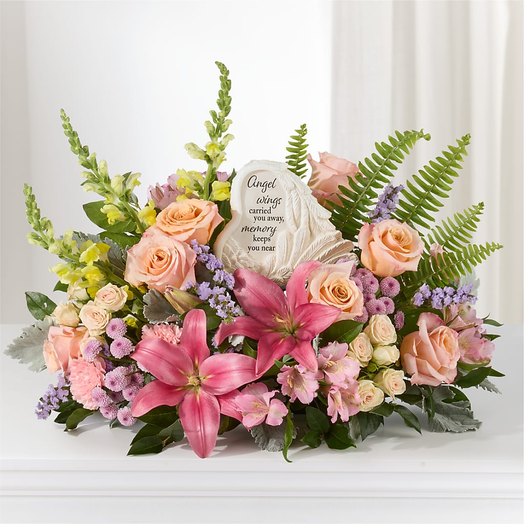Gentle Light Arrangement –  Best Choice Floral And Landscape, Hortonville WI