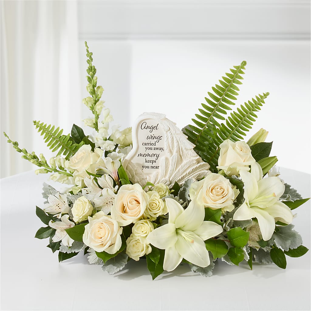 Holding You Close Arrangement –  Best Choice Floral And Landscape, Hortonville WI