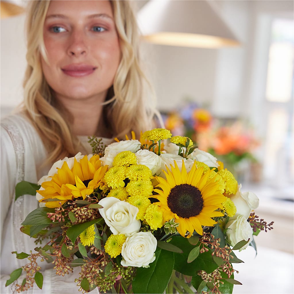 Luminous Morning Bouquet –  Best Choice Floral And Landscape, Hortonville WI