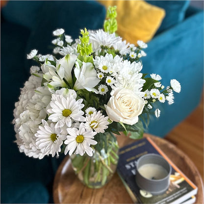 Classic Ivory – A Florist Original –  Best Choice Floral And Landscape, Hortonville WI