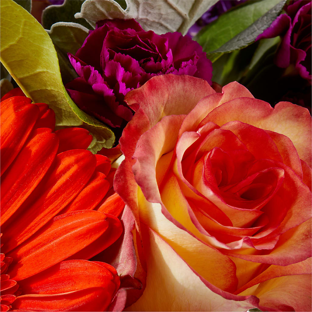Sangria Bouquet –  Best Choice Floral And Landscape, Hortonville WI