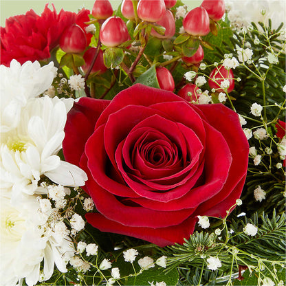Chance of Flurries Bouquet –  Best Choice Floral And Landscape, Hortonville WI