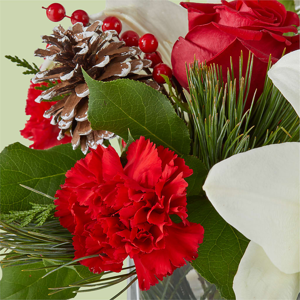 Glistening Icicles Bouquet –  Best Choice Floral And Landscape, Hortonville WI