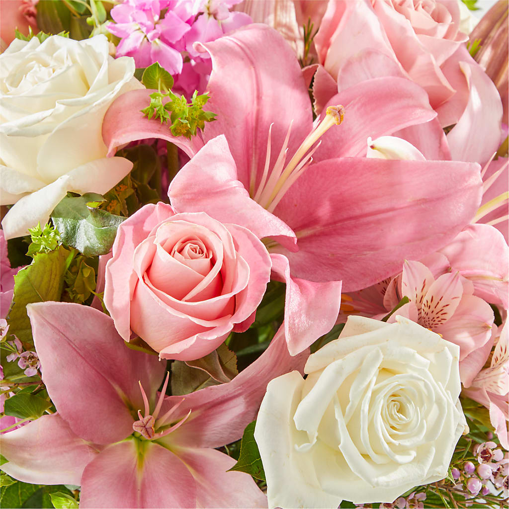 Ethereal Beauty Bouquet –  Best Choice Floral And Landscape, Hortonville WI