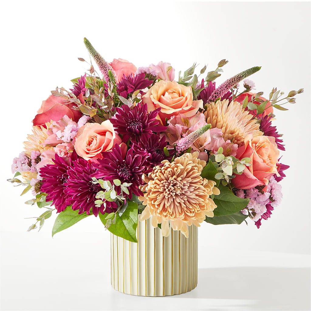 Berry Cobbler Bouquet with Ivory Vase –  Best Choice Floral And Landscape, Hortonville WI