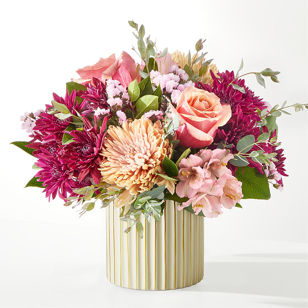 Berry Cobbler Bouquet with Ivory Vase –  Best Choice Floral And Landscape, Hortonville WI