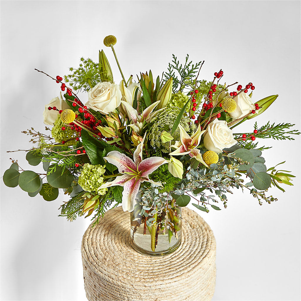 Berry & Bright Bouquet –  Best Choice Floral And Landscape, Hortonville WI