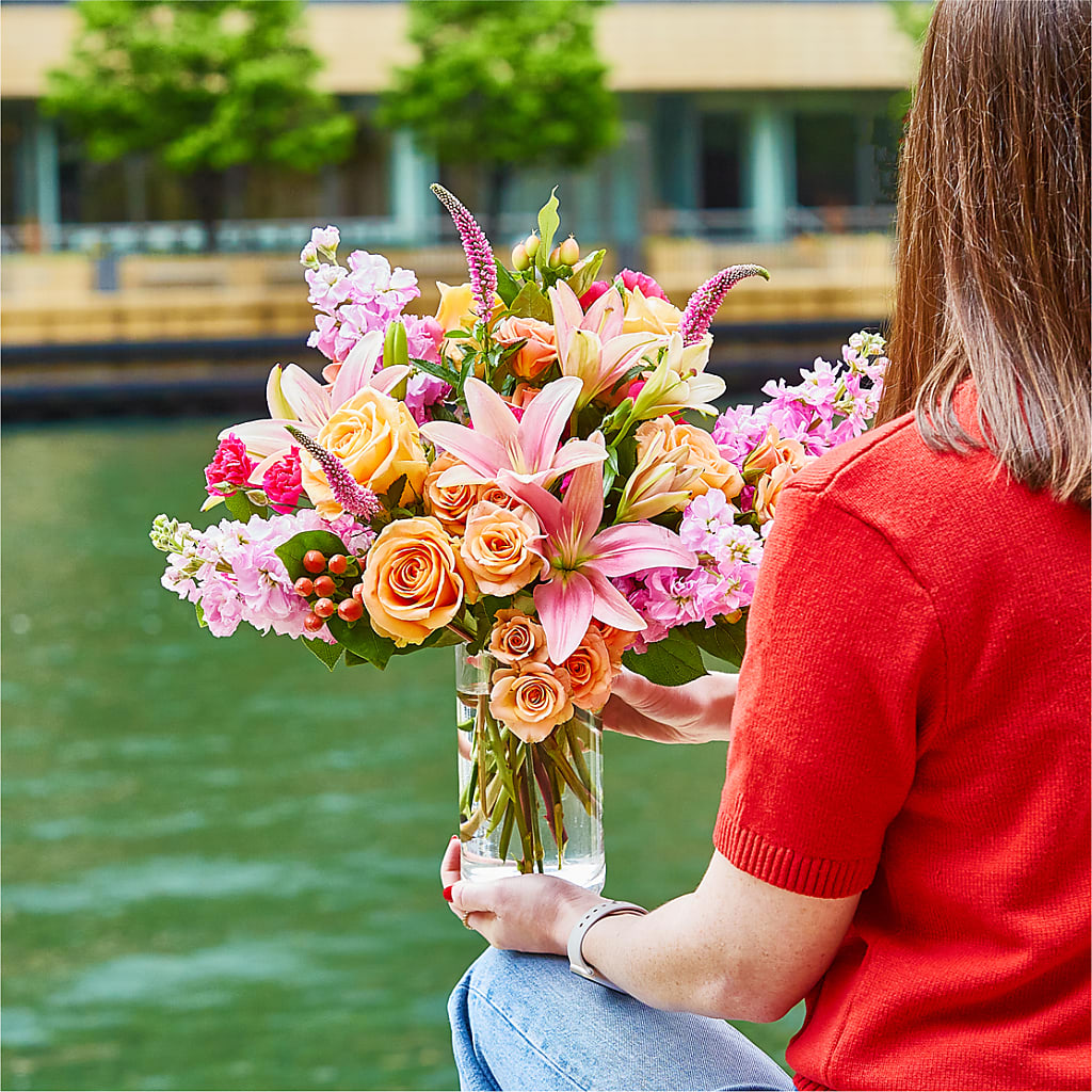 Bisous Bouquet –  Best Choice Floral And Landscape, Hortonville WI