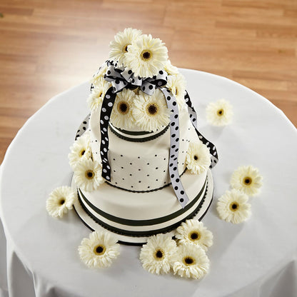 Simple Sophistication Cake Décor –  Best Choice Floral And Landscape, Hortonville WI